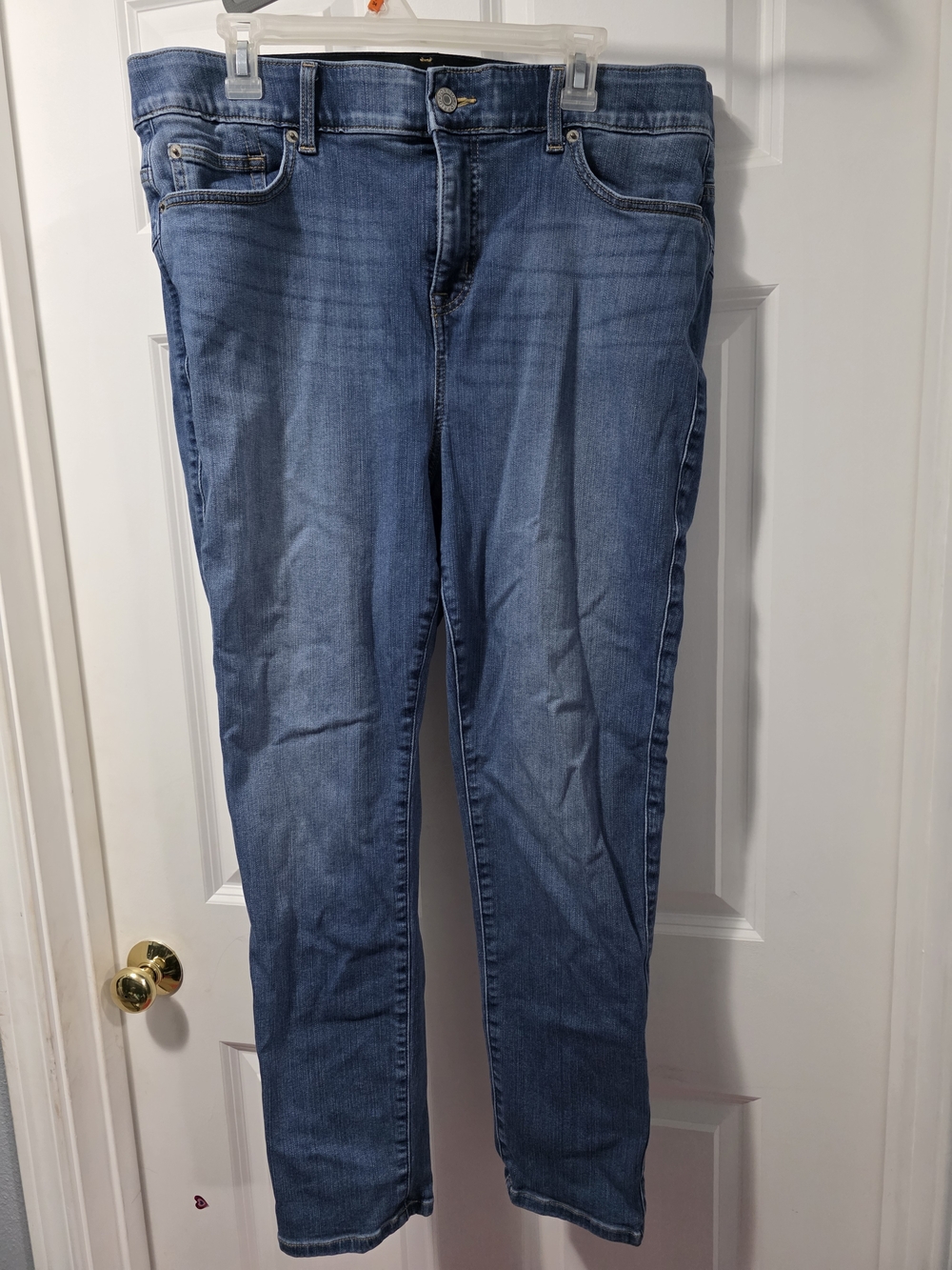 torrid Classic Skinny Jeans in Medium Blue
